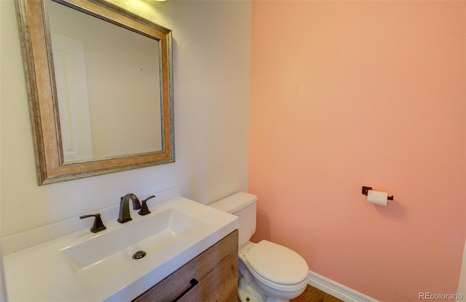 9430 Wolfe Place Highlands Ranch, CO 80129 - Photo 9 of 20 Gallery Image 9