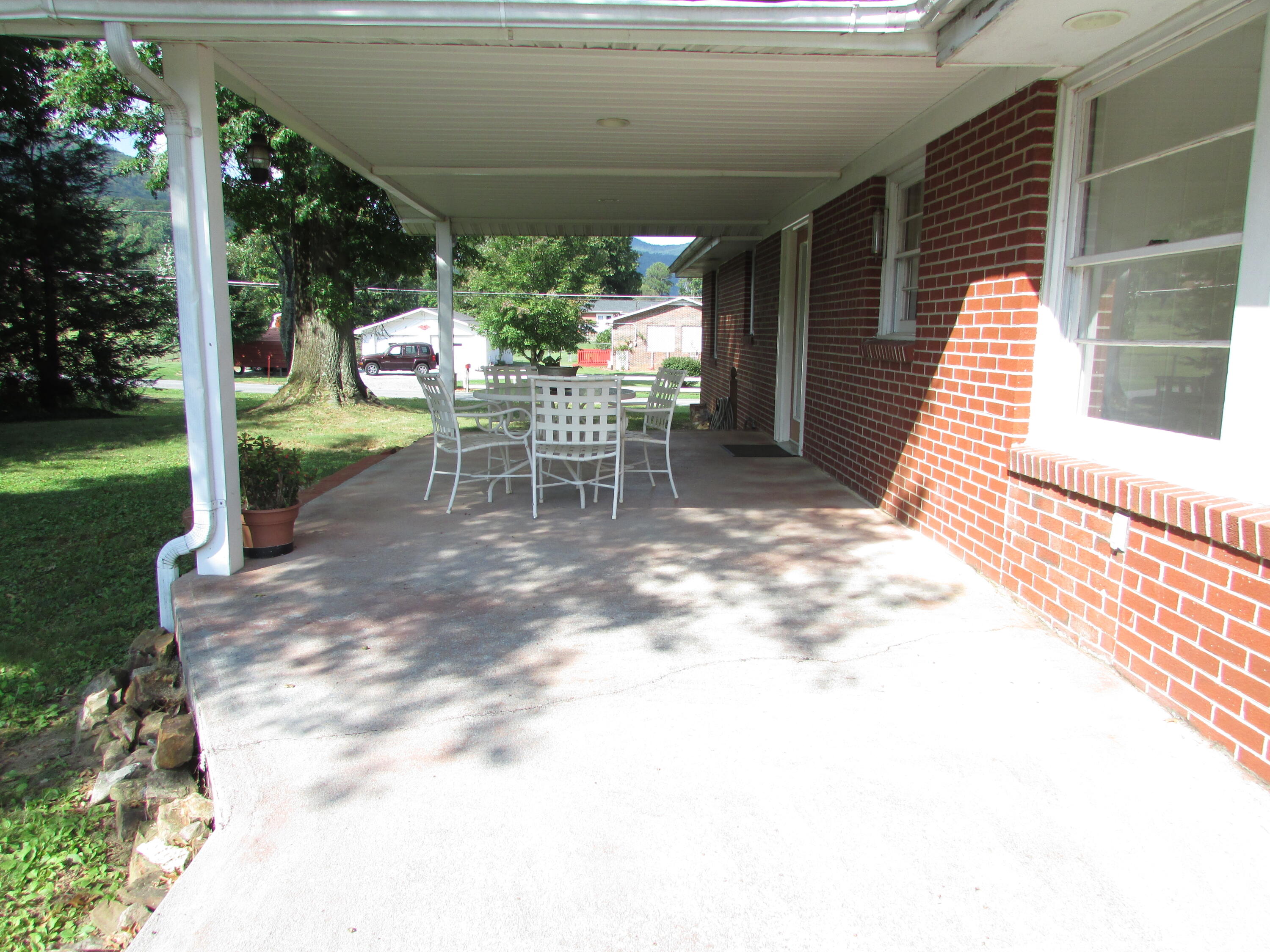 990 Rittertown Road Hampton, TN 37658 - Photo 12 of 45 990 Rittertown Road Hampton TN 37658 (17