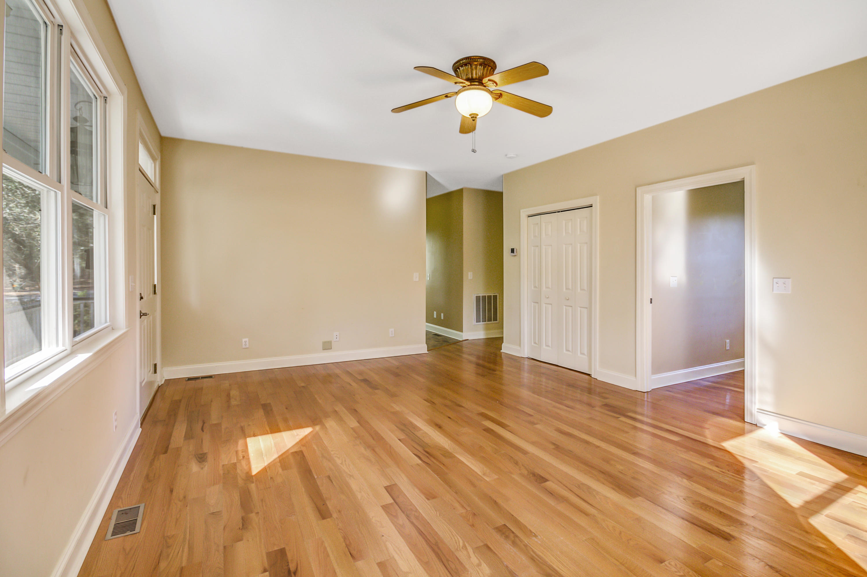 1676 Sandridge Road Dorchester, SC 29437 - Photo 29 of 57 Guest Living Room