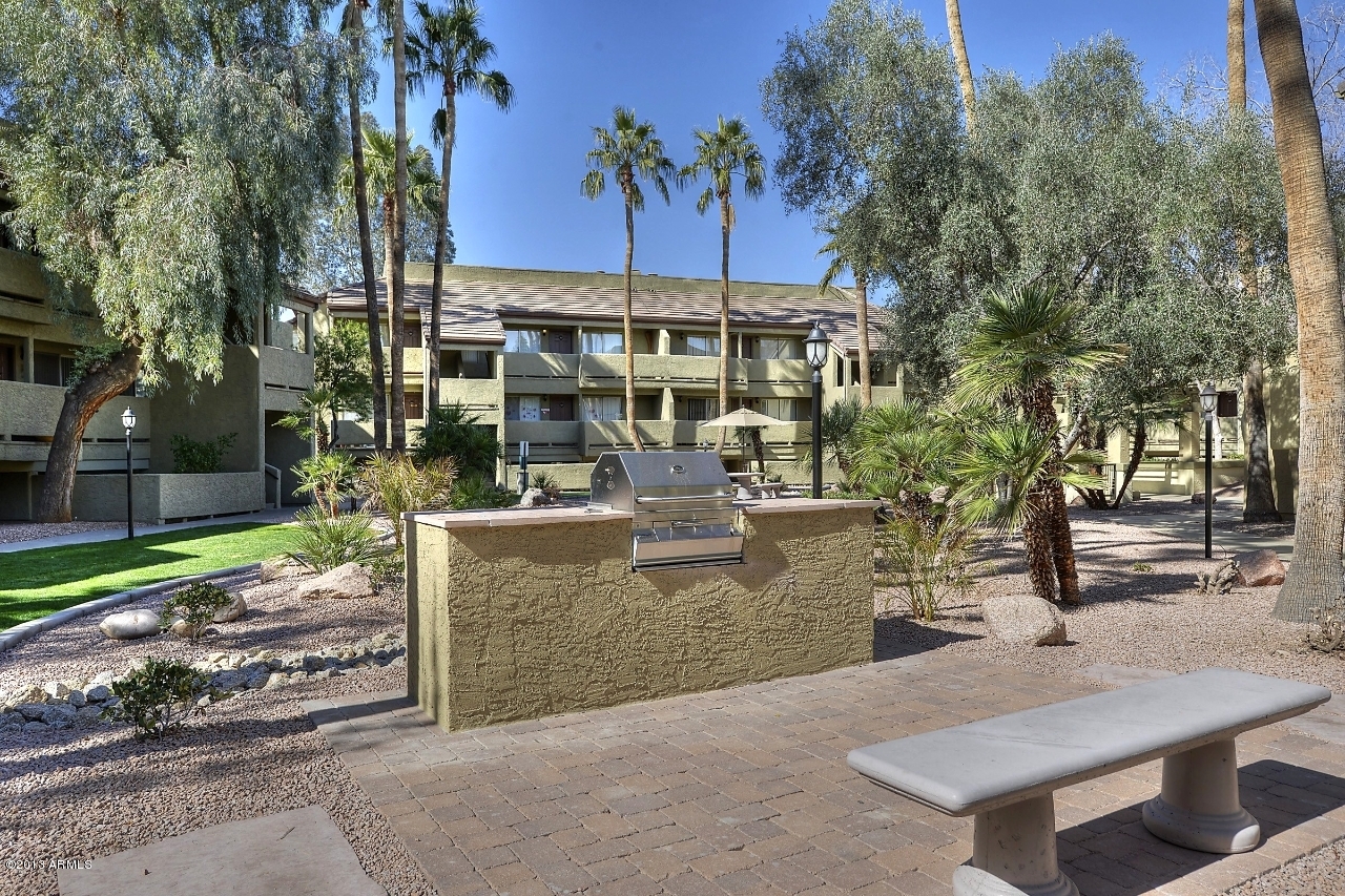 1331 West Baseline Road, Unit 274 Mesa, AZ 85202 - Photo 3 of 7 010_Outdoor Grilling