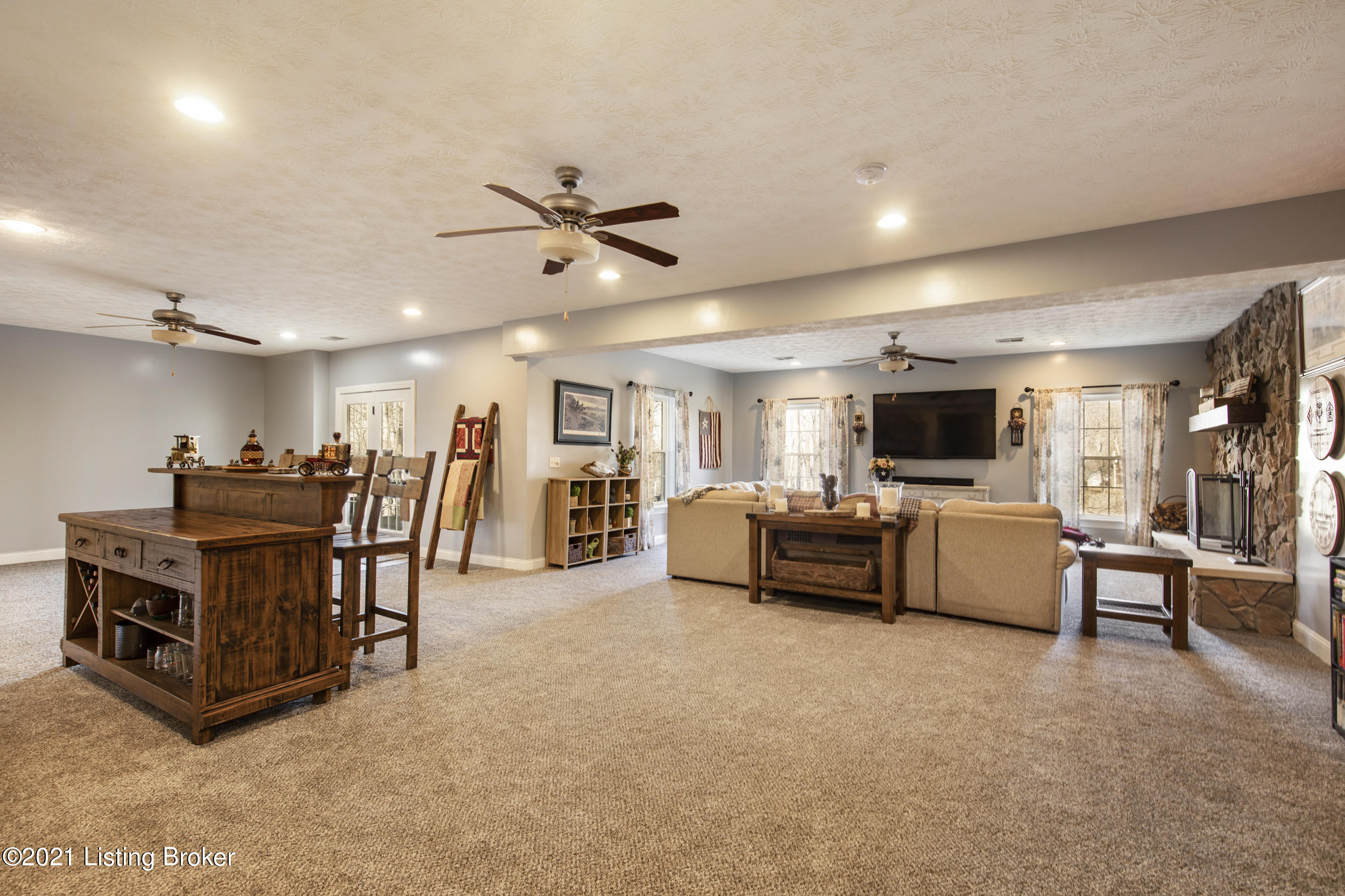 355 Sunny View Road Brandenburg, KY 40108 - Photo 38 of 76 Tons of room