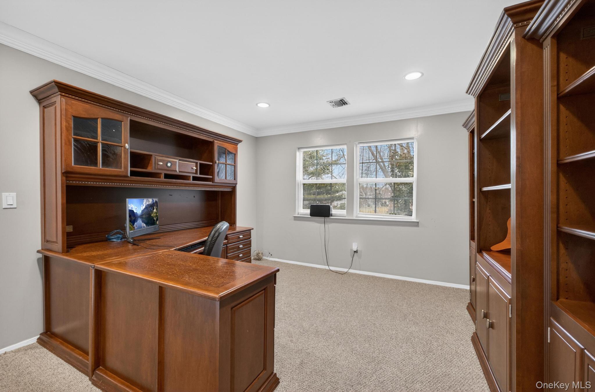 27 Hamlet Drive Commack, NY 11725 - Photo 24 of 40