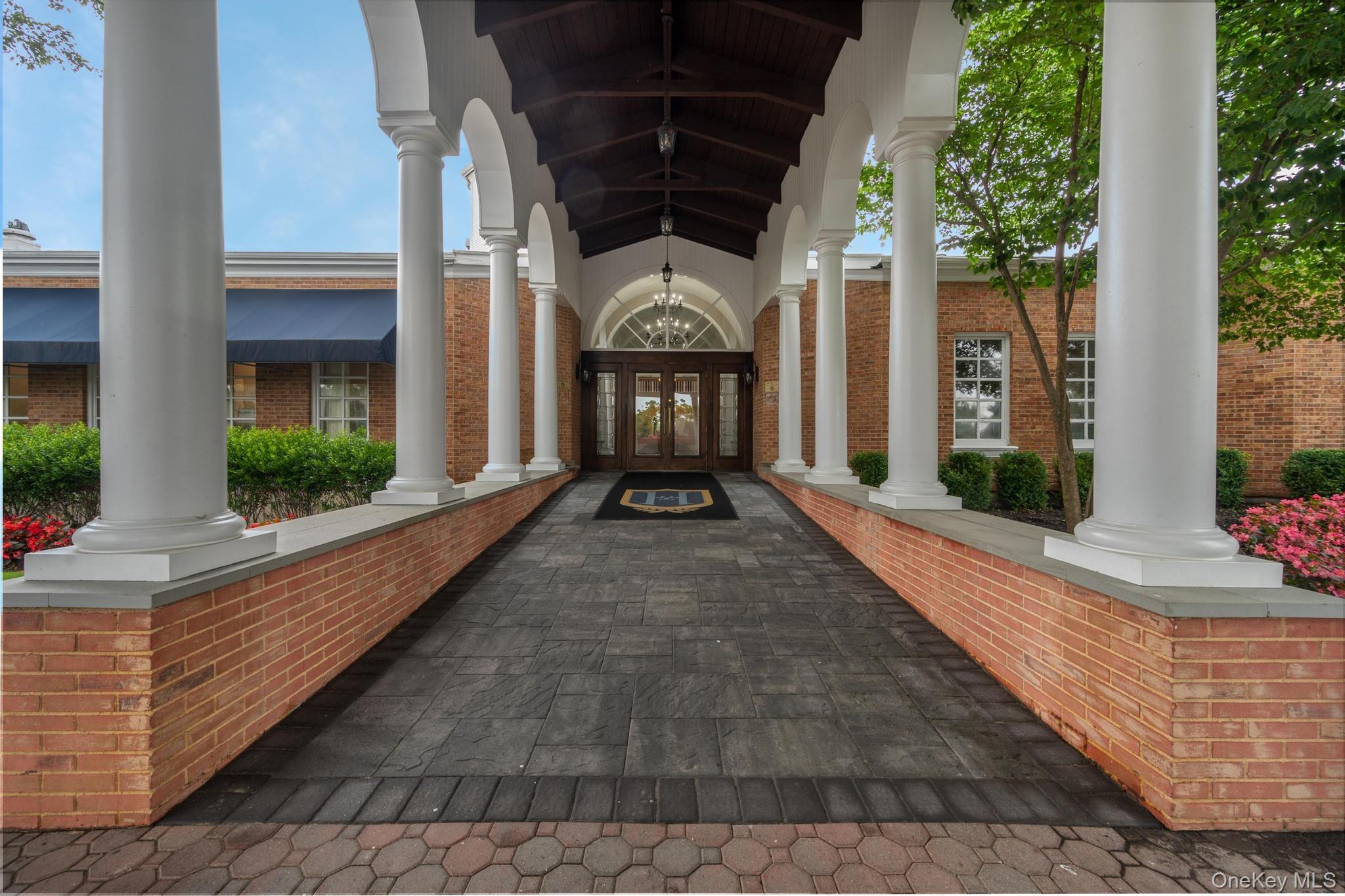 27 Hamlet Drive Commack, NY 11725 - Photo 32 of 40