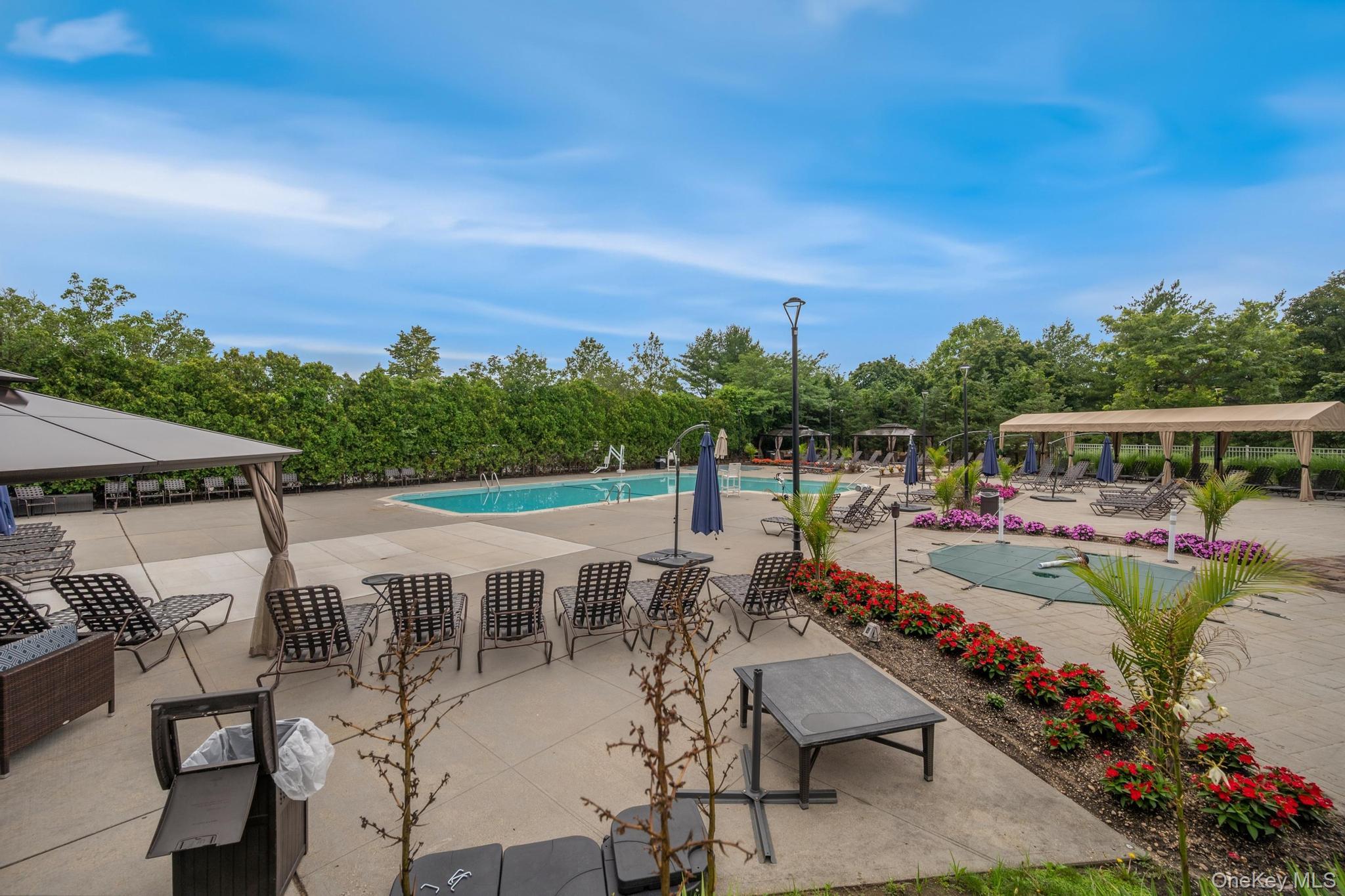 27 Hamlet Drive Commack, NY 11725 - Photo 37 of 40