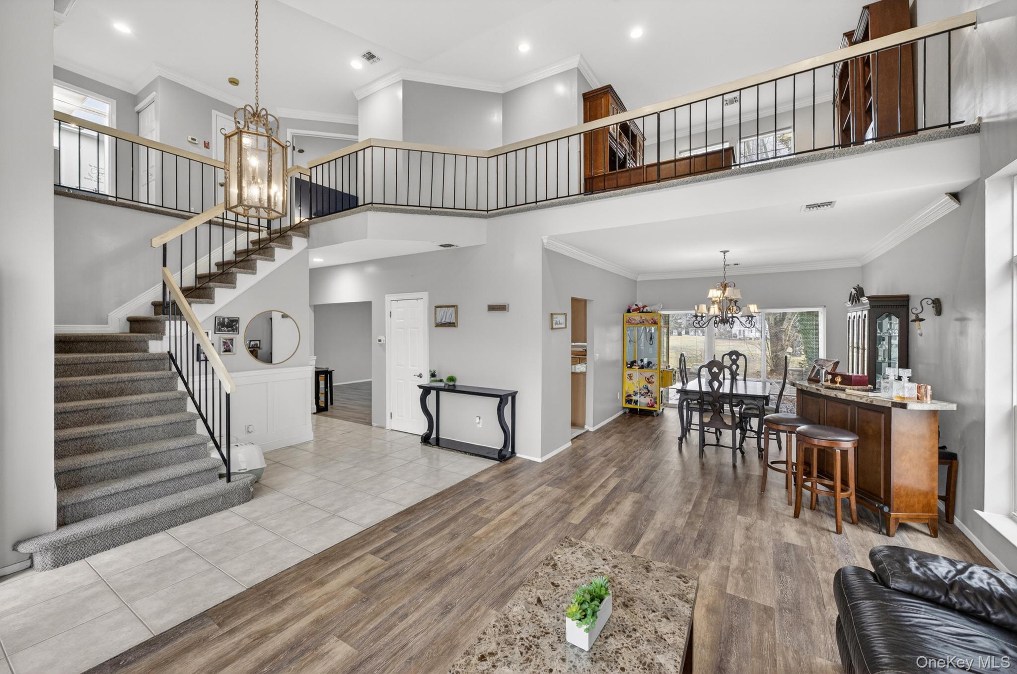 27 Hamlet Drive Commack, NY 11725 - Photo 5 of 40