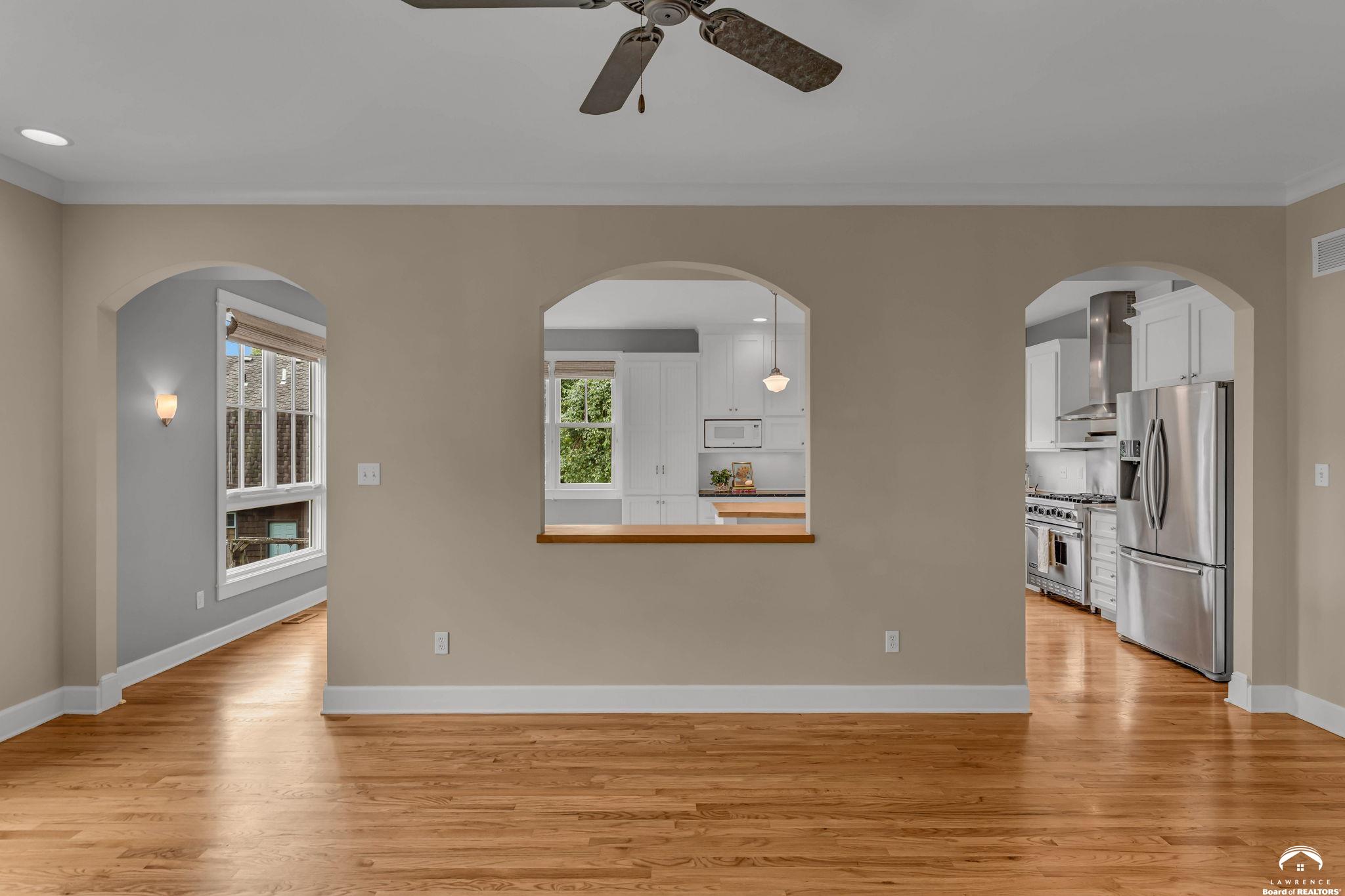 2812 Stratford Road Lawrence, KS 66049 - Photo 10 of 59 Gallery Image 10
