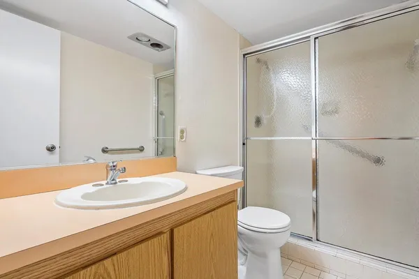 $294,900 | 2707 Northeast 14th Street Causeway, Unit 305, Pompano Beach, FL 33062