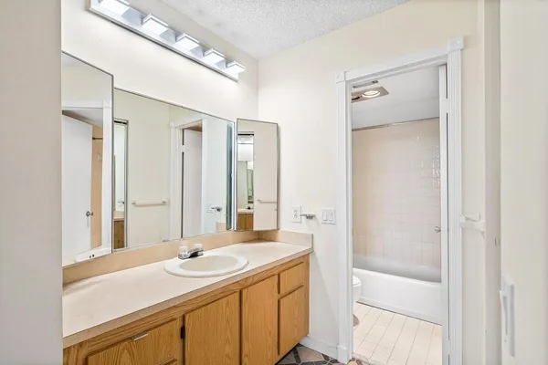 $294,900 | 2707 Northeast 14th Street Causeway, Unit 305, Pompano Beach, FL 33062