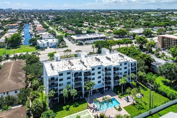 $294,900 | 2707 Northeast 14th Street Causeway, Unit 305, Pompano Beach, FL 33062