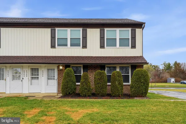 $2,300 | 4546-48 Rosemarie Drive, Bensalem, PA 19020
