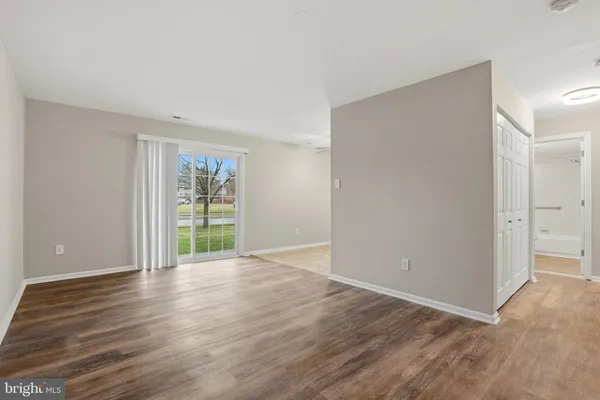 $2,300 | 4546-48 Rosemarie Drive, Bensalem, PA 19020