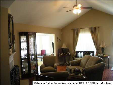 11375 Reiger Road, Unit 504 Baton Rouge, LA 70809 - Photo 3 of 20 Gallery Image 3