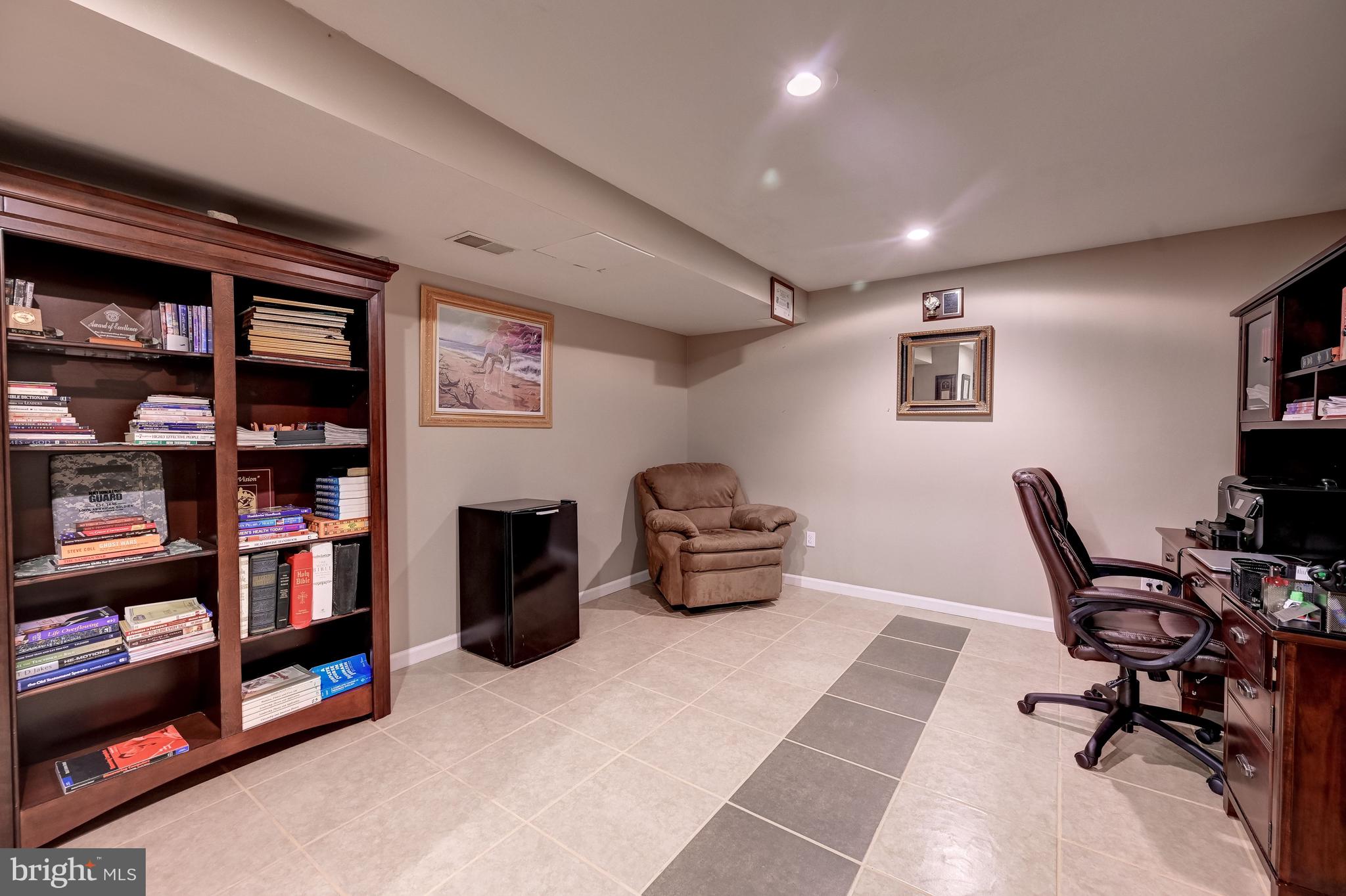 7781 Rotherham Drive Hanover, MD 21076 - Photo 28 of 44 Den/Study