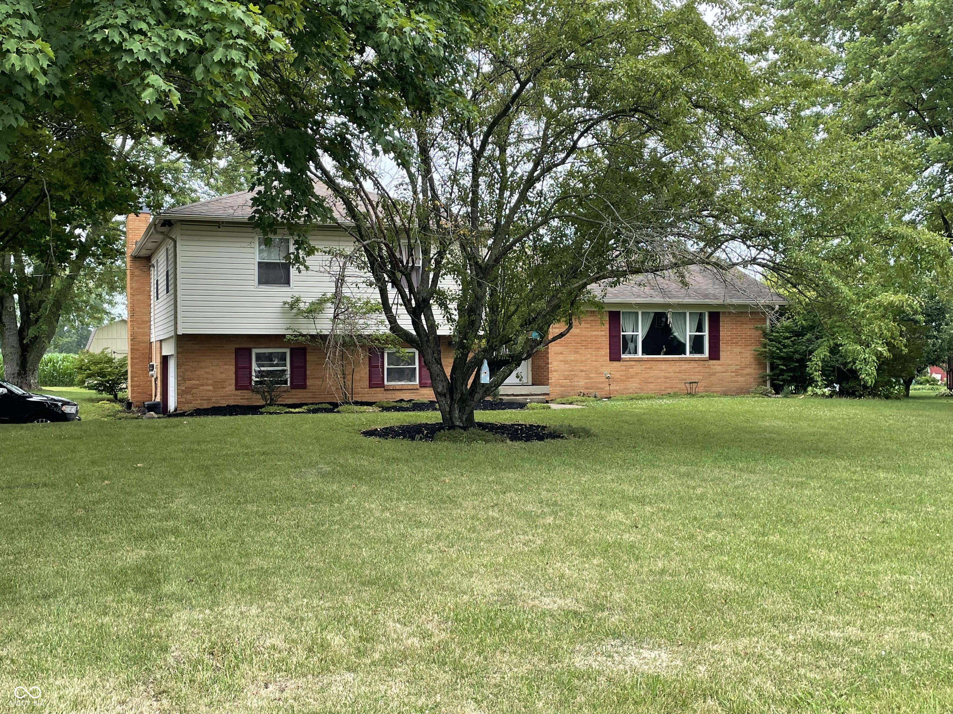 68 I Street Wilkinson, IN 46186 - Photo 2 of 37