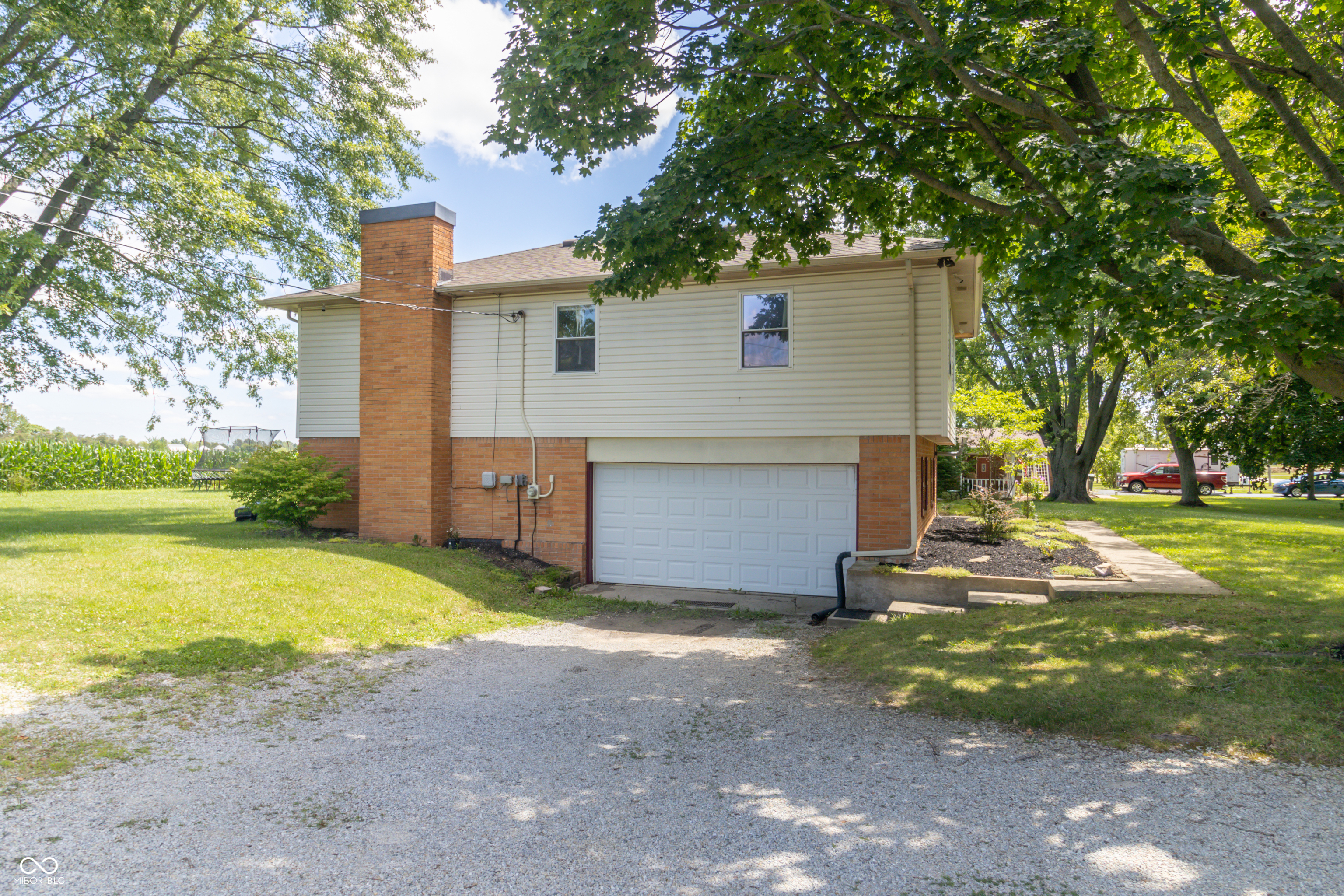 68 I Street Wilkinson, IN 46186 - Photo 4 of 37