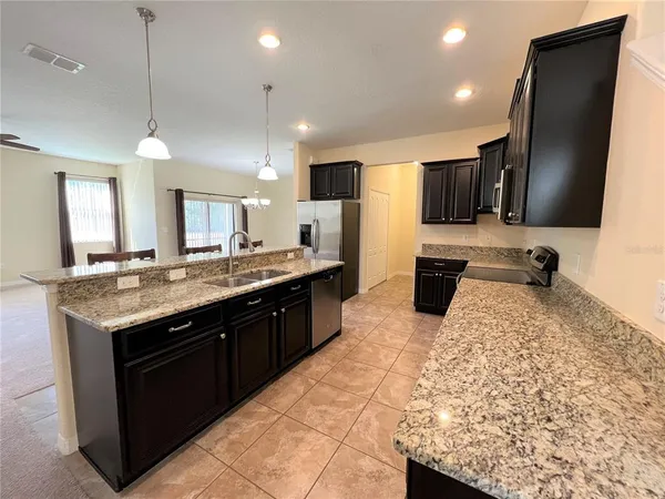 $2,600 | 20010 Date Palm Way, Tampa, FL 33647