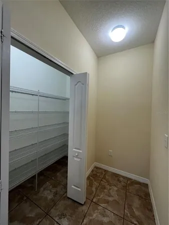 $2,600 | 20010 Date Palm Way, Tampa, FL 33647