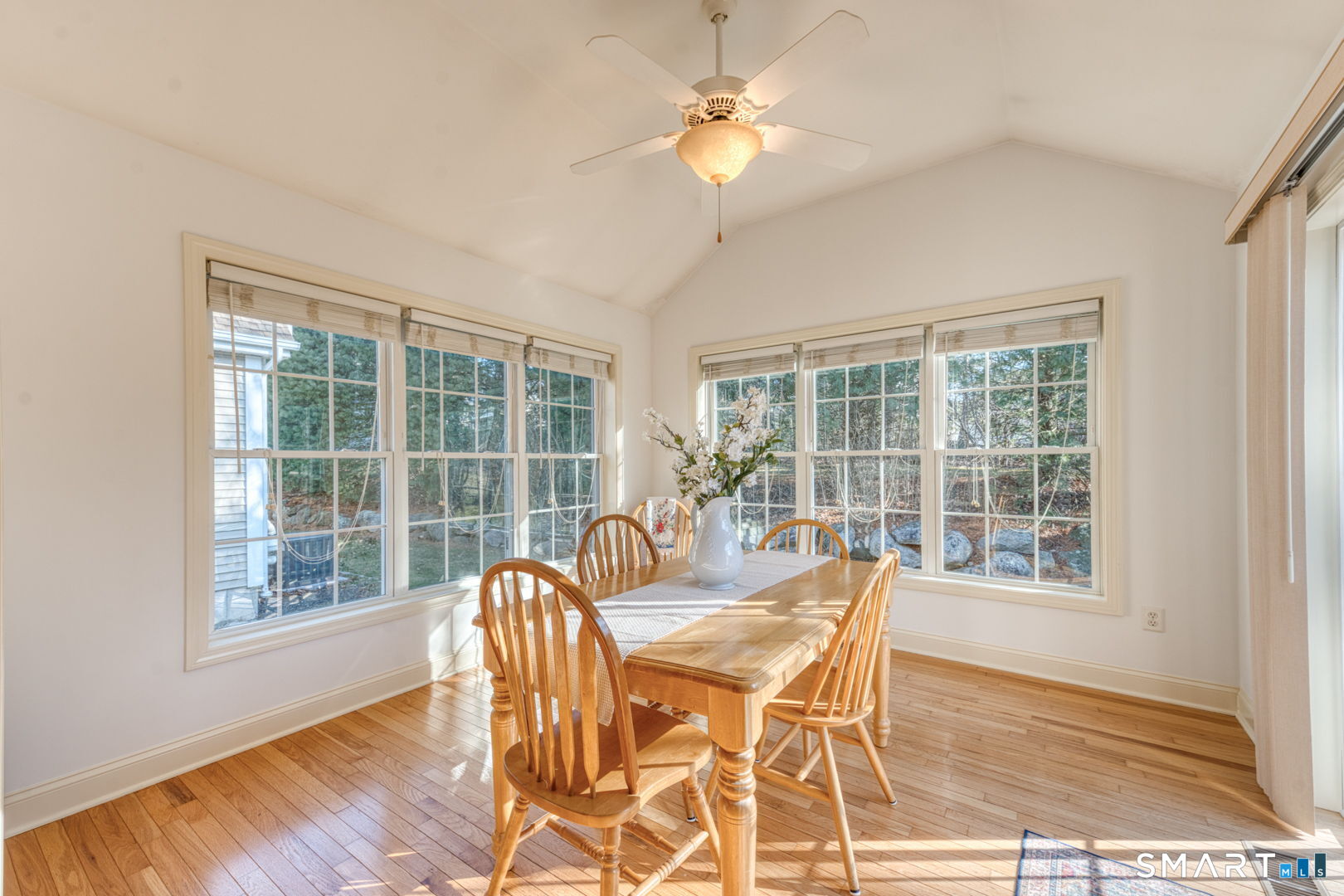 18 Compass Court, Unit 18 East Lyme, CT 06357 - Photo 18 of 38