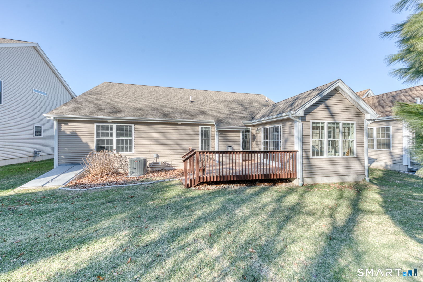 18 Compass Court, Unit 18 East Lyme, CT 06357 - Photo 35 of 38