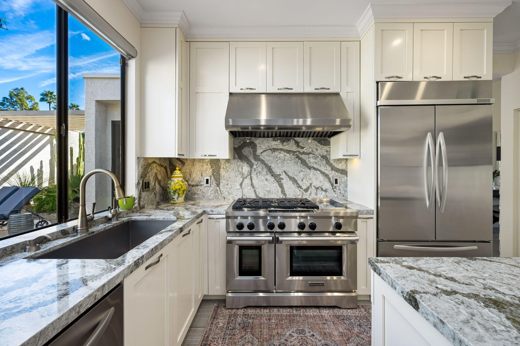 730 Inverness Drive Rancho Mirage, CA 92270 - Photo 18 of 42 Kitchen