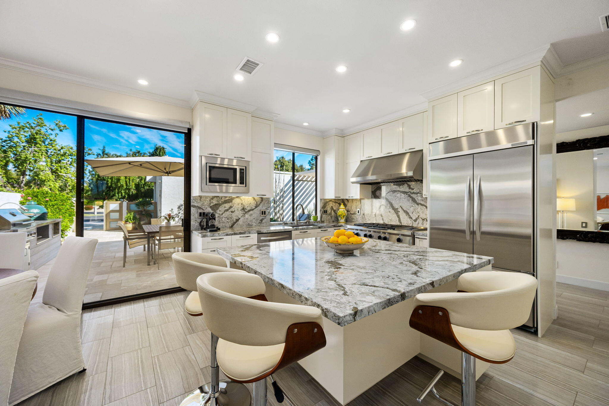 730 Inverness Drive Rancho Mirage, CA 92270 - Photo 19 of 42 Kitchen Island