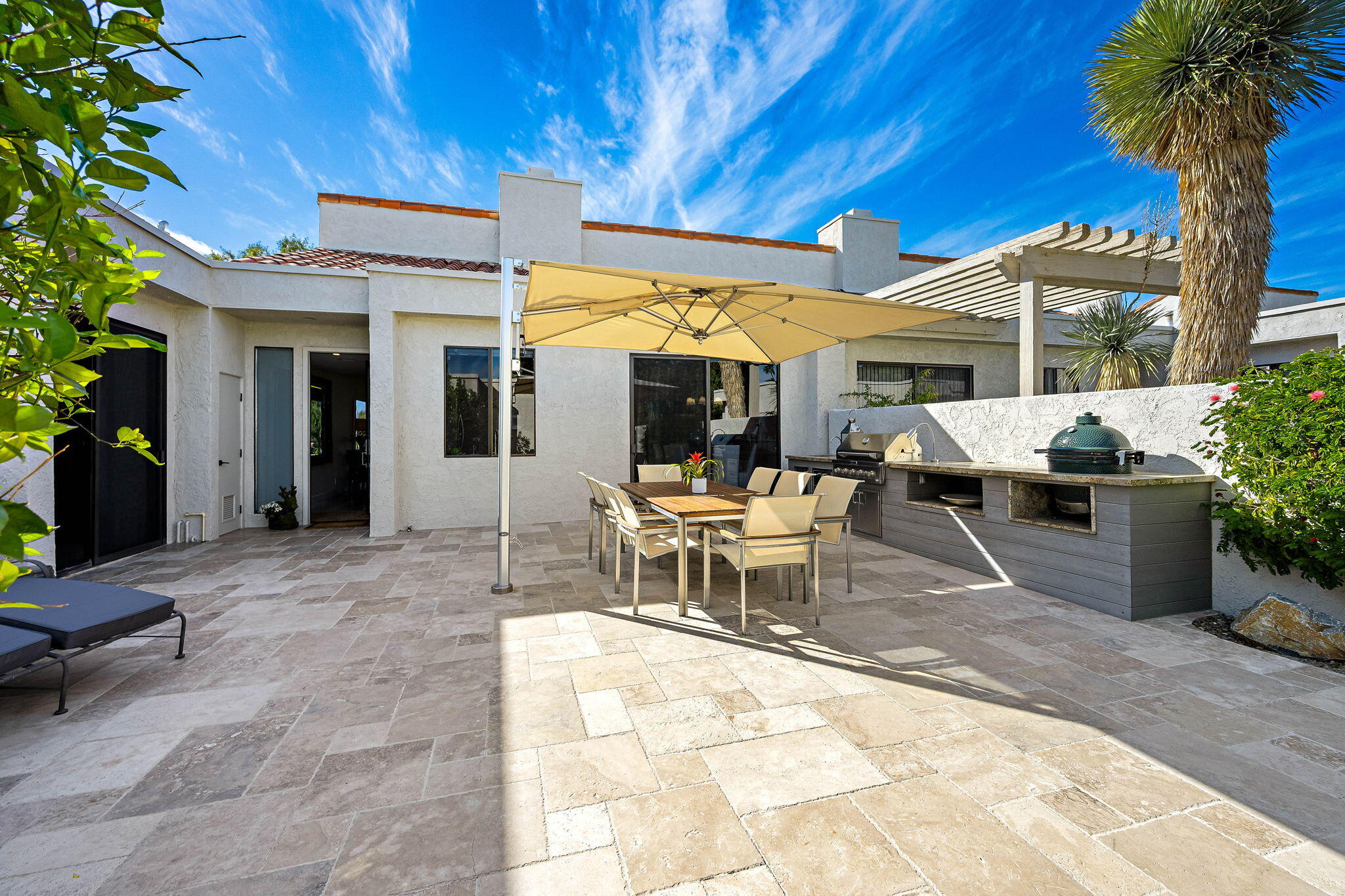 730 Inverness Drive Rancho Mirage, CA 92270 - Photo 7 of 42 Private Courtyard