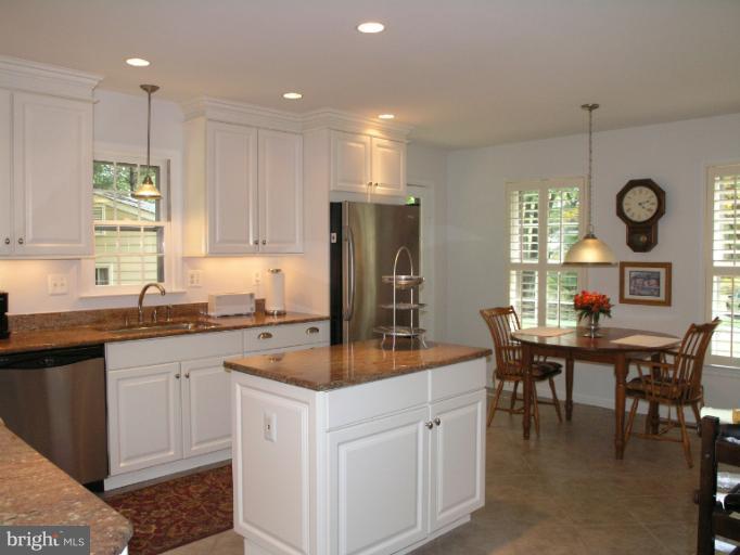 1308 Deep Run Lane Reston, VA 20190 - Photo 11 of 30 Kitchen