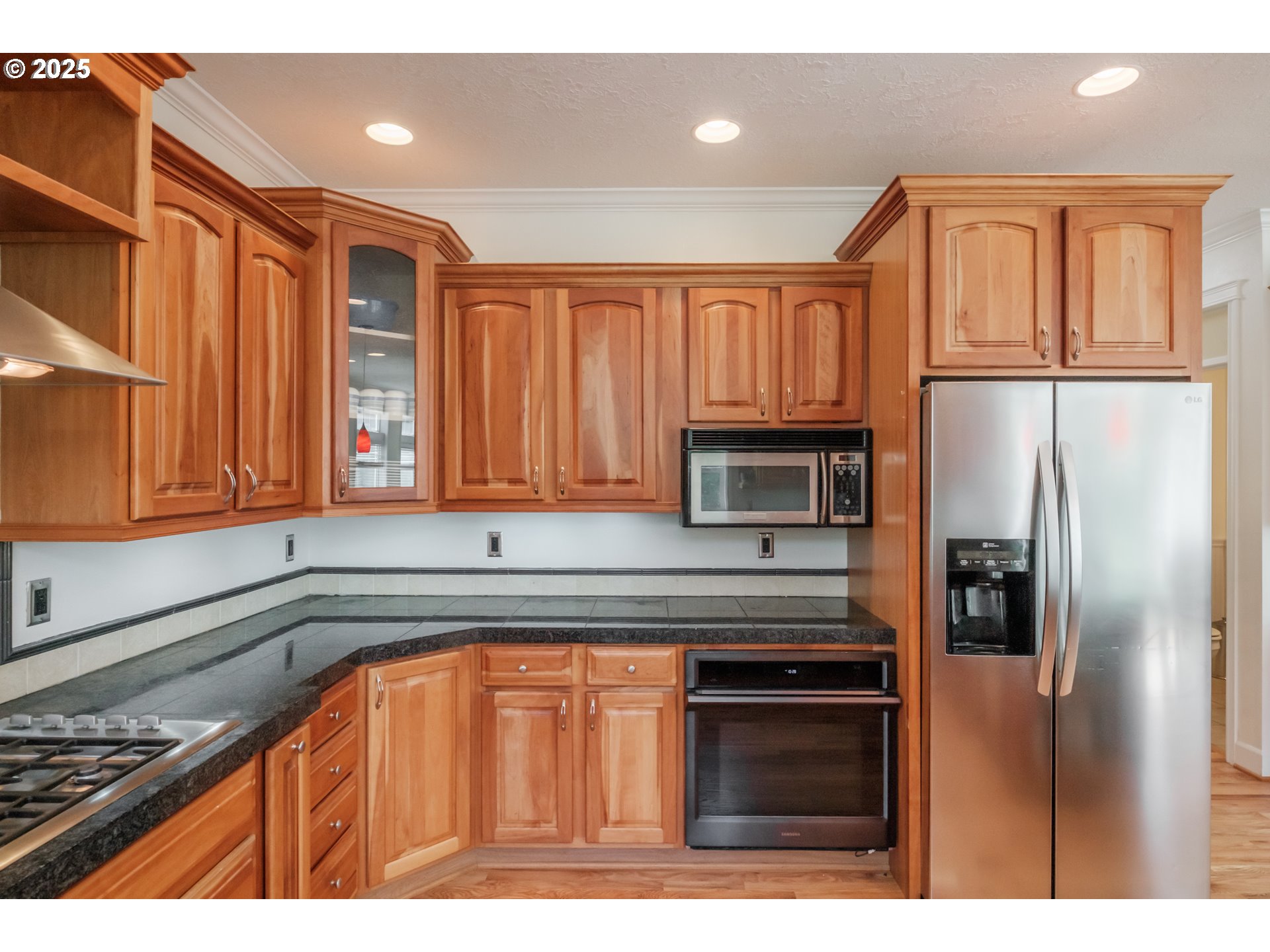 1932 Wallace Road Northwest Salem, OR 97304 - Photo 13 of 48 Gallery Image 13