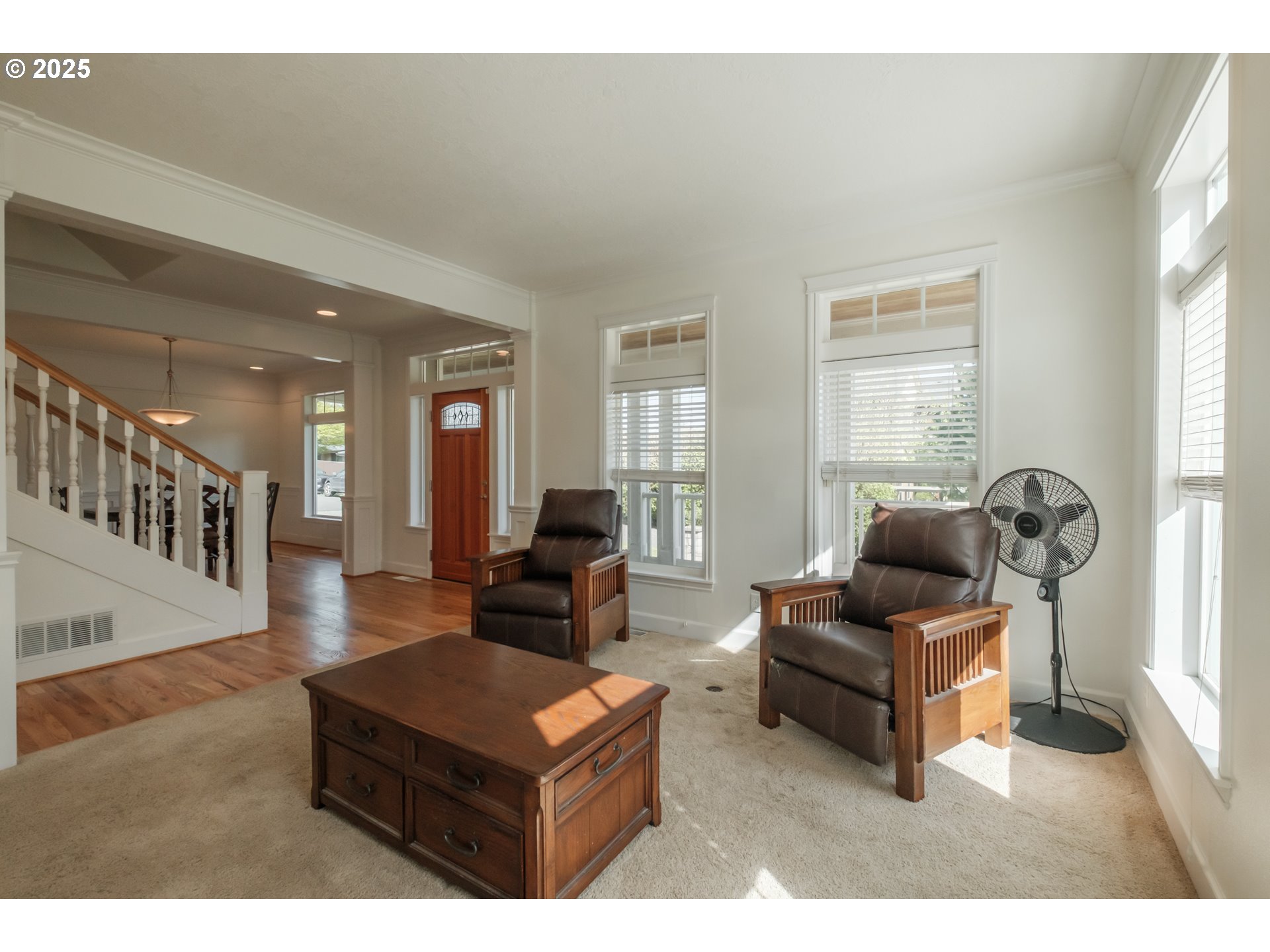 1932 Wallace Road Northwest Salem, OR 97304 - Photo 4 of 48 Sitting Room