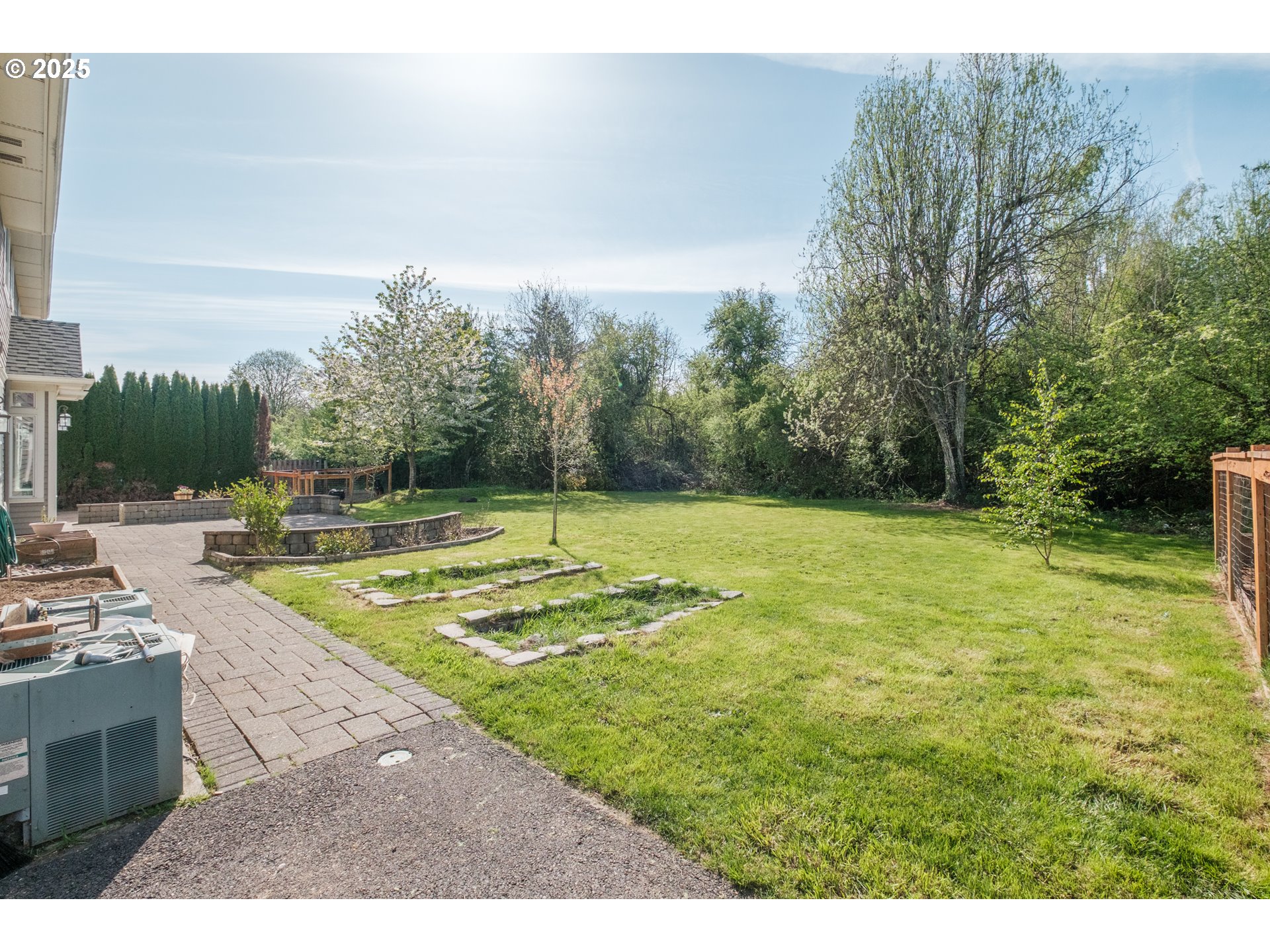 1932 Wallace Road Northwest Salem, OR 97304 - Photo 43 of 48 Garden