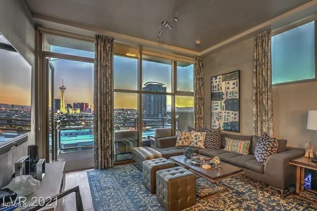 $4,000 | 353 East Bonneville Avenue, Unit 1002, Las Vegas, NV 89101
