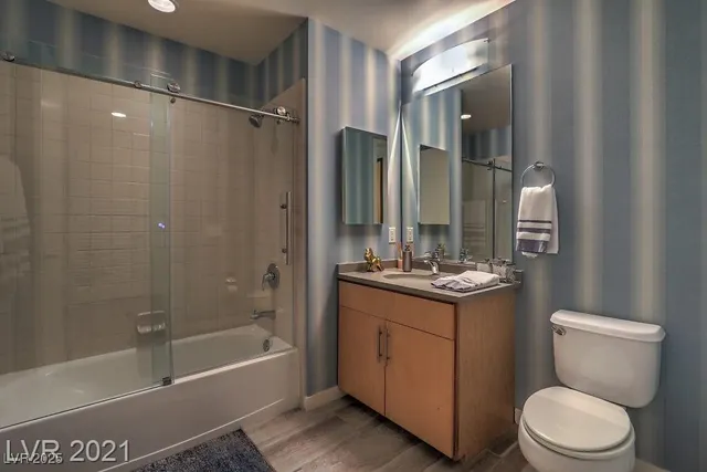 $4,000 | 353 East Bonneville Avenue, Unit 1002, Las Vegas, NV 89101