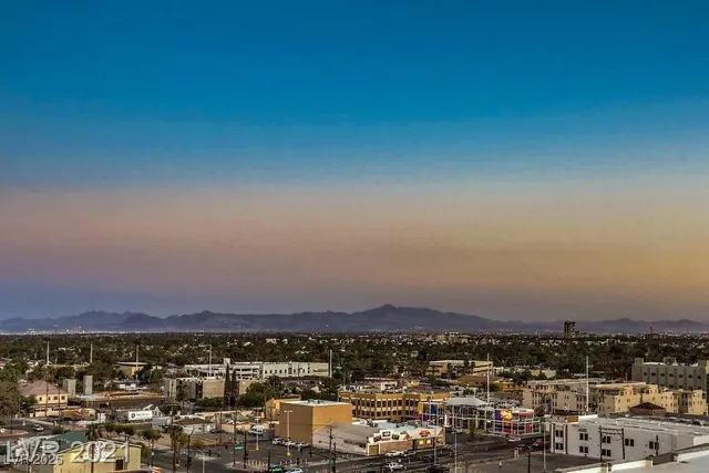 $4,000 | 353 East Bonneville Avenue, Unit 1002, Las Vegas, NV 89101