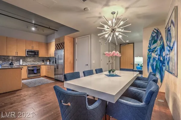 $4,000 | 353 East Bonneville Avenue, Unit 1002, Las Vegas, NV 89101