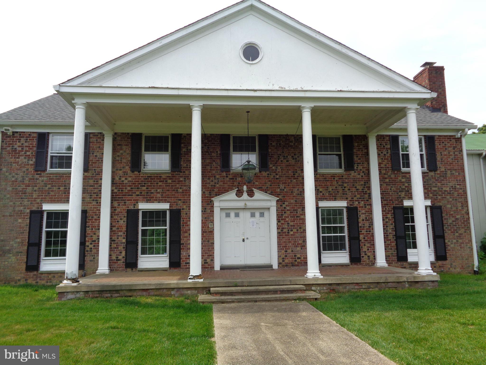 Exterior (Front)