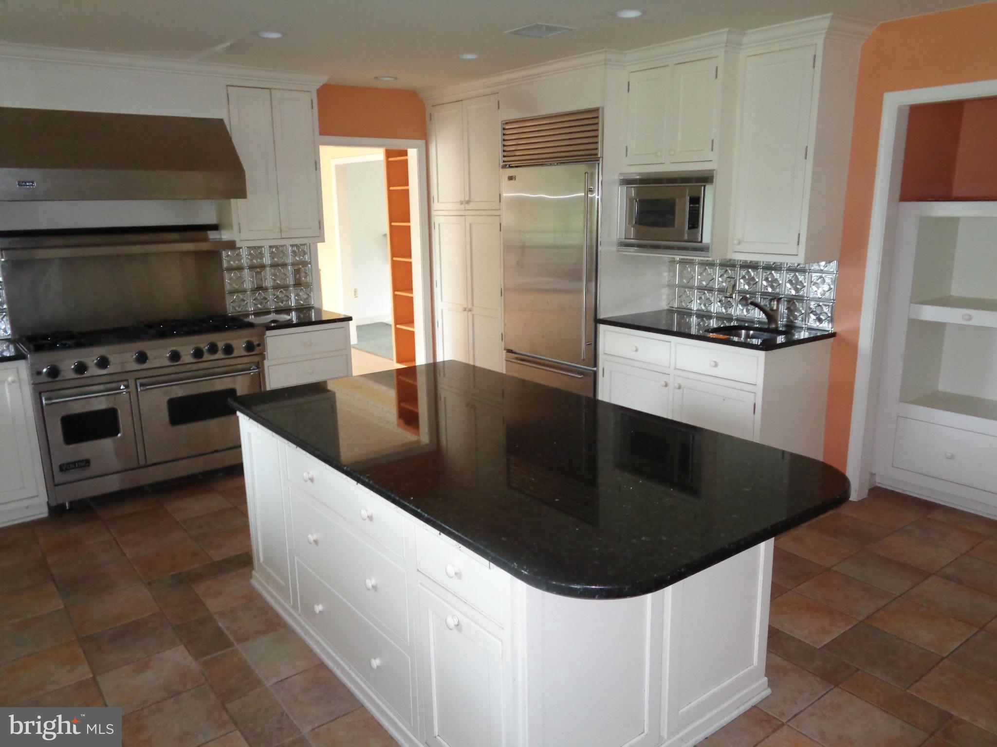 3300 Rodeo Drive Davidsonville, MD 21035 - Photo 8 of 16 Kitchen