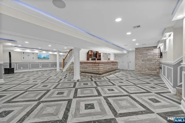 $1,999,000 | 45 Dietrich Lane, North Haledon, NJ 07508