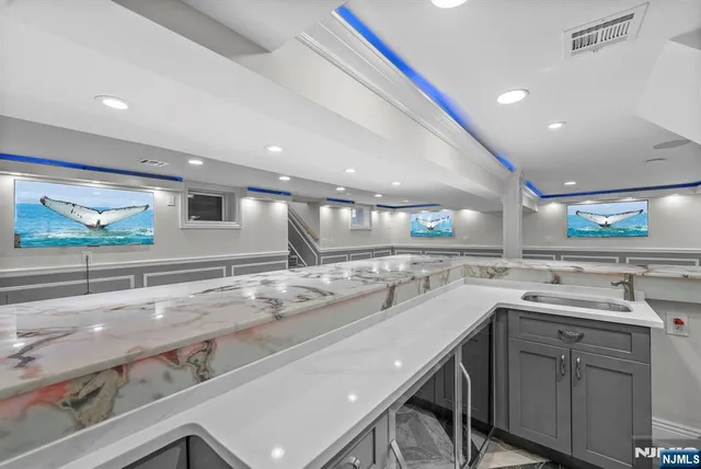 $1,999,000 | 45 Dietrich Lane, North Haledon, NJ 07508