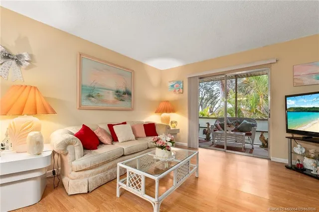 $117,000 | 1980 Southwest Palm City Road, Unit 50J, Stuart, FL 34994