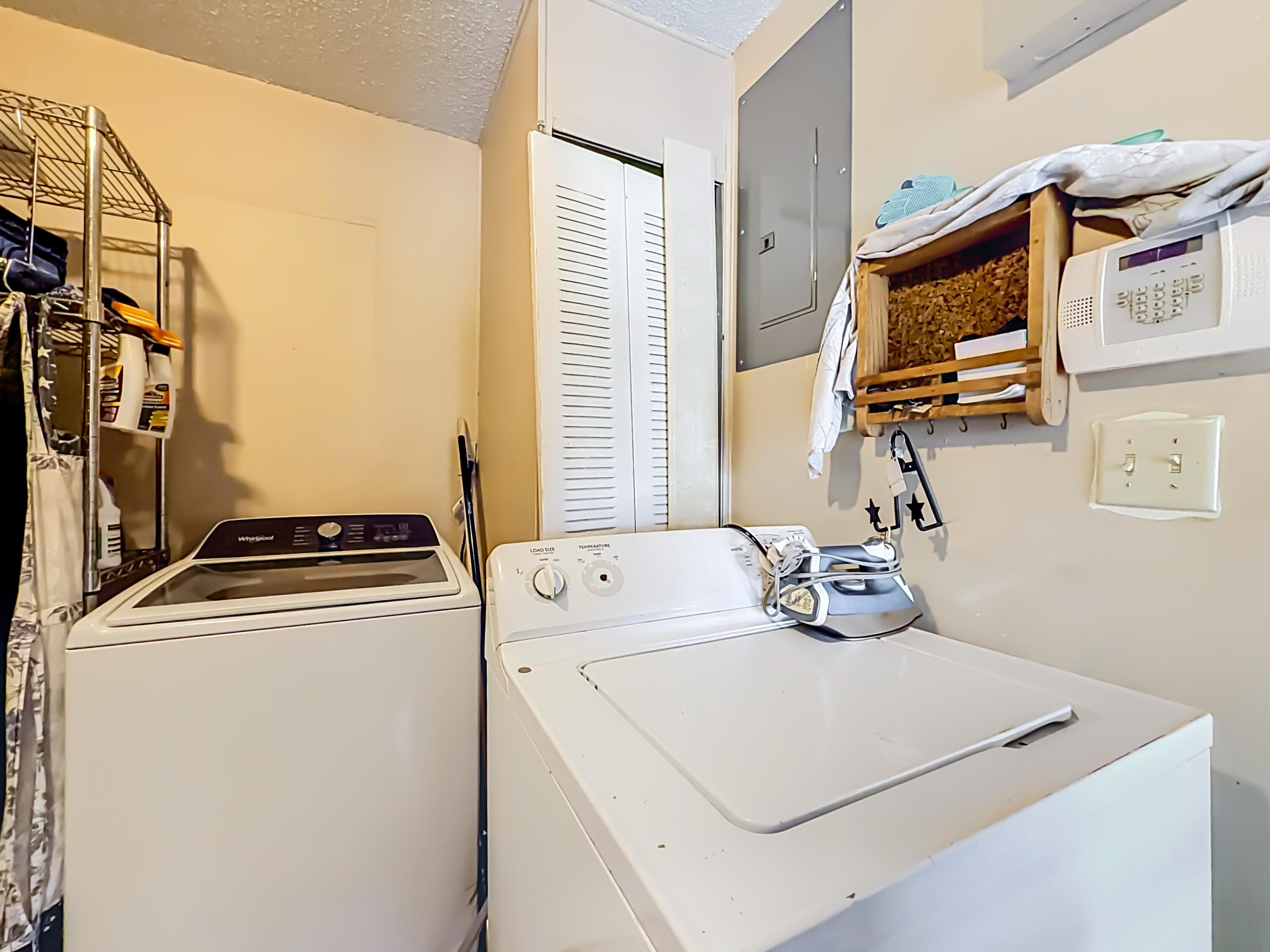 1324 Cromey Road Northeast Palm Bay, FL 32905 - Photo 19 of 52 1324 Cromey Road NE-40