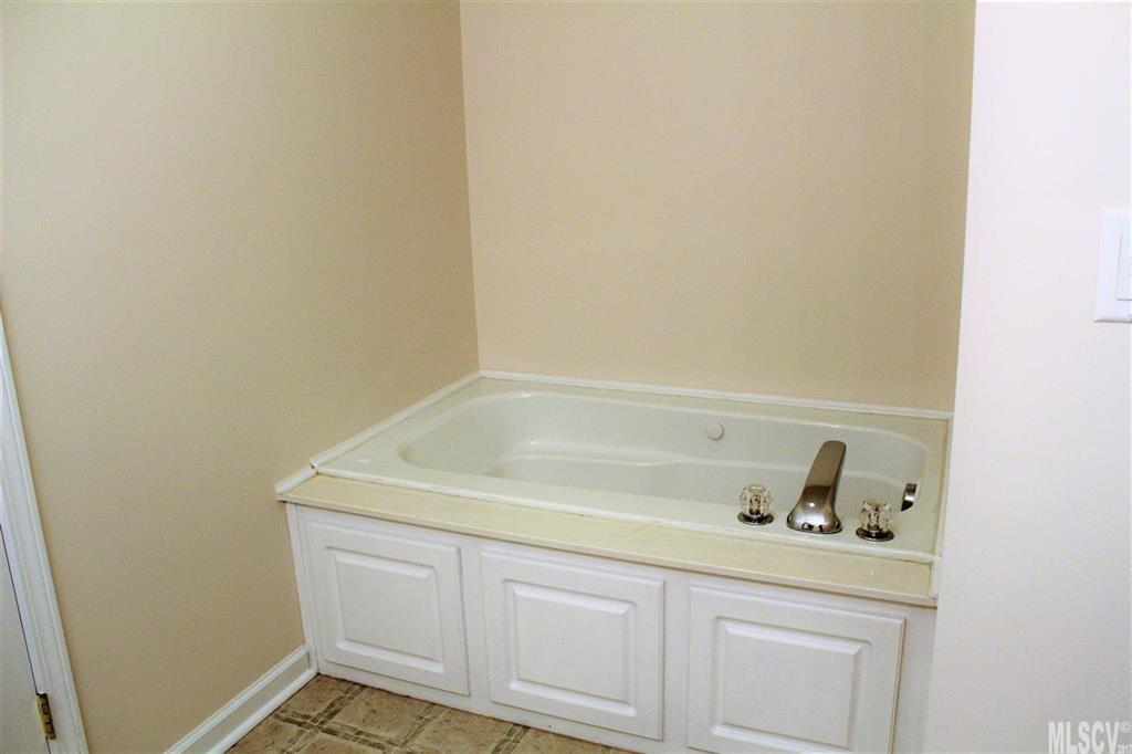 80 Pinewood Road Granite Falls, NC 28630 - Photo 5 of 19 Gallery Image 5