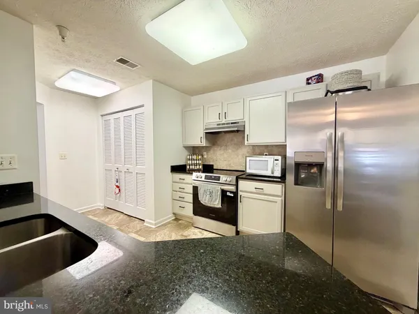 $275,000 | 1 Brook Farm Court, Unit 1D, Honeygo, MD 21128
