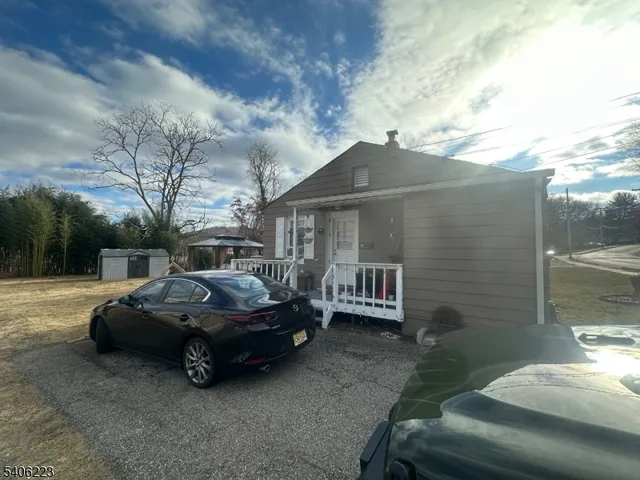 $350,000 | 71 Washington Avenue, Unit 1L, Victory Gardens, NJ 07801