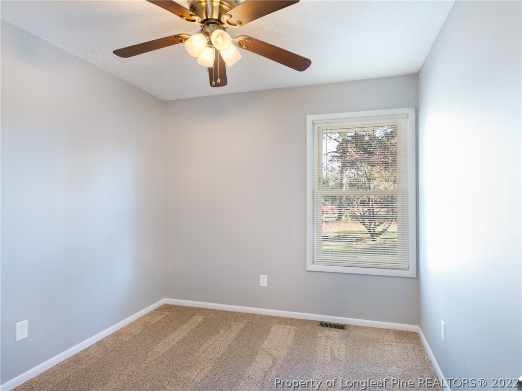 3615 Golfview Road Hope Mills, NC 28348 - Photo 19 of 32 Gallery Image 19