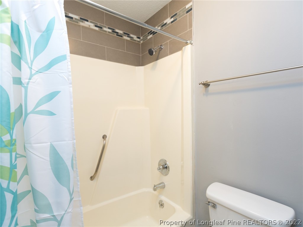 3615 Golfview Road Hope Mills, NC 28348 - Photo 23 of 32 Gallery Image 23