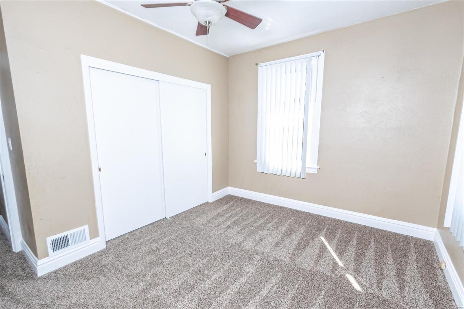 9270 MacKenzie Road St. Louis, MO 63123 - Photo 7 of 21