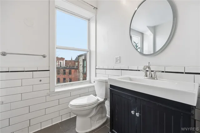 $2,200 | 110 Genesee Street, Buffalo, NY 14203