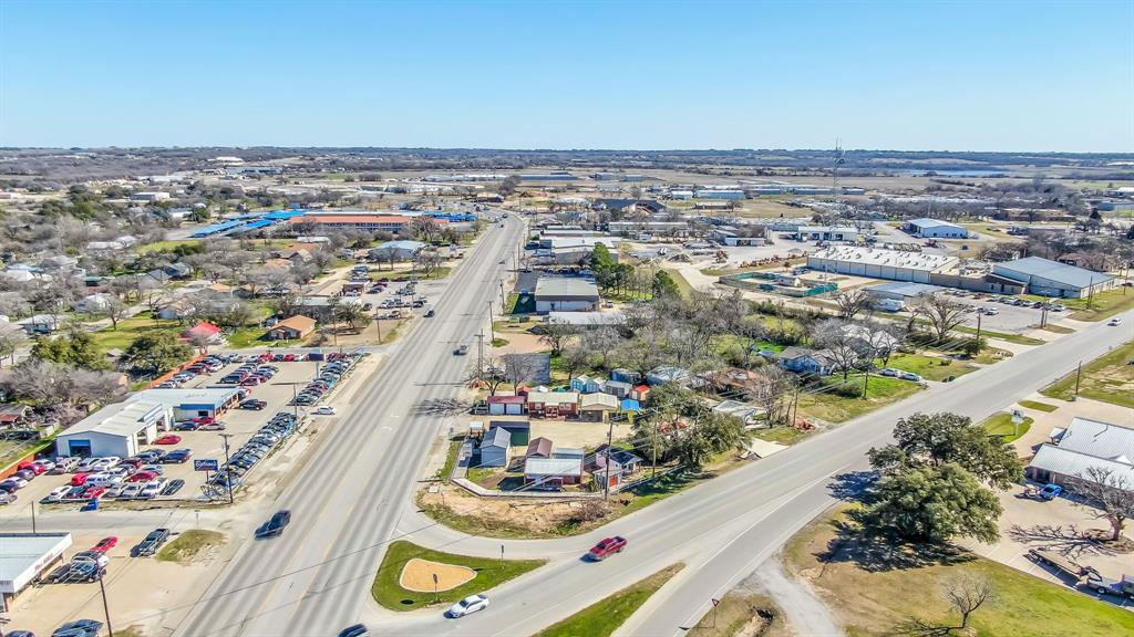404 East South Loop Stephenville, TX 76401 - Photo 2 of 9