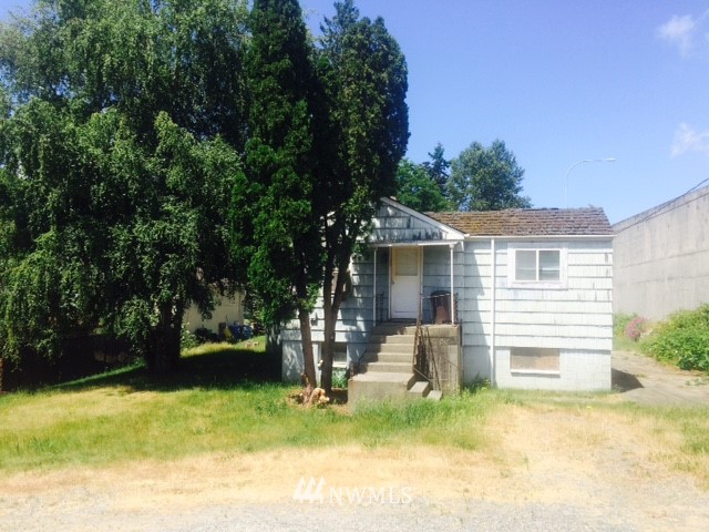 1444 North 28th Street Renton, WA 98056 - Photo 1 of 6