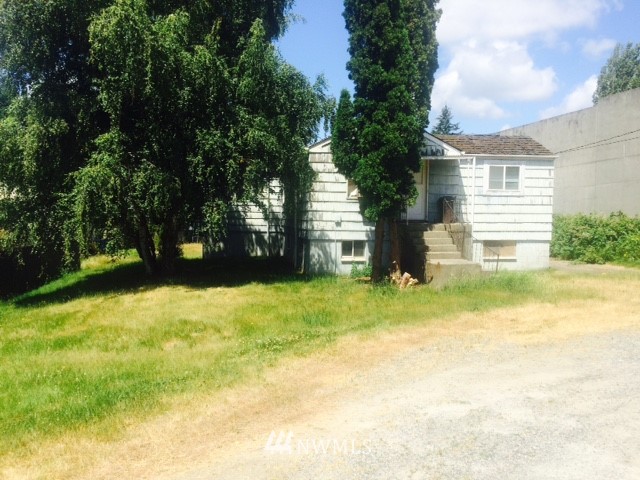 1444 North 28th Street Renton, WA 98056 - Photo 2 of 6